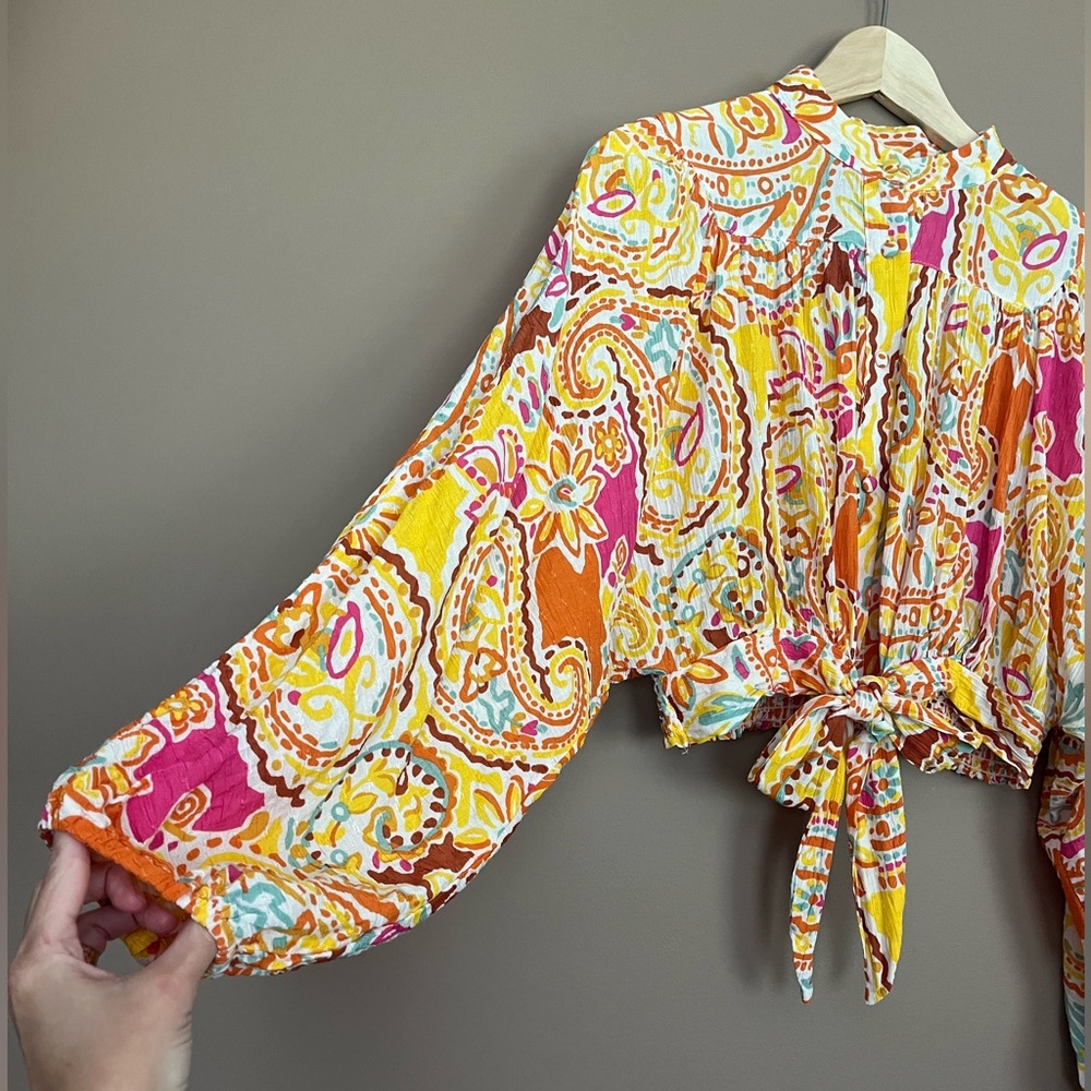 {Rachel Zoe} Long Dolman Sleeve Paisley Print Cropped Blouse - Womens Medium - Picture 4 of 9